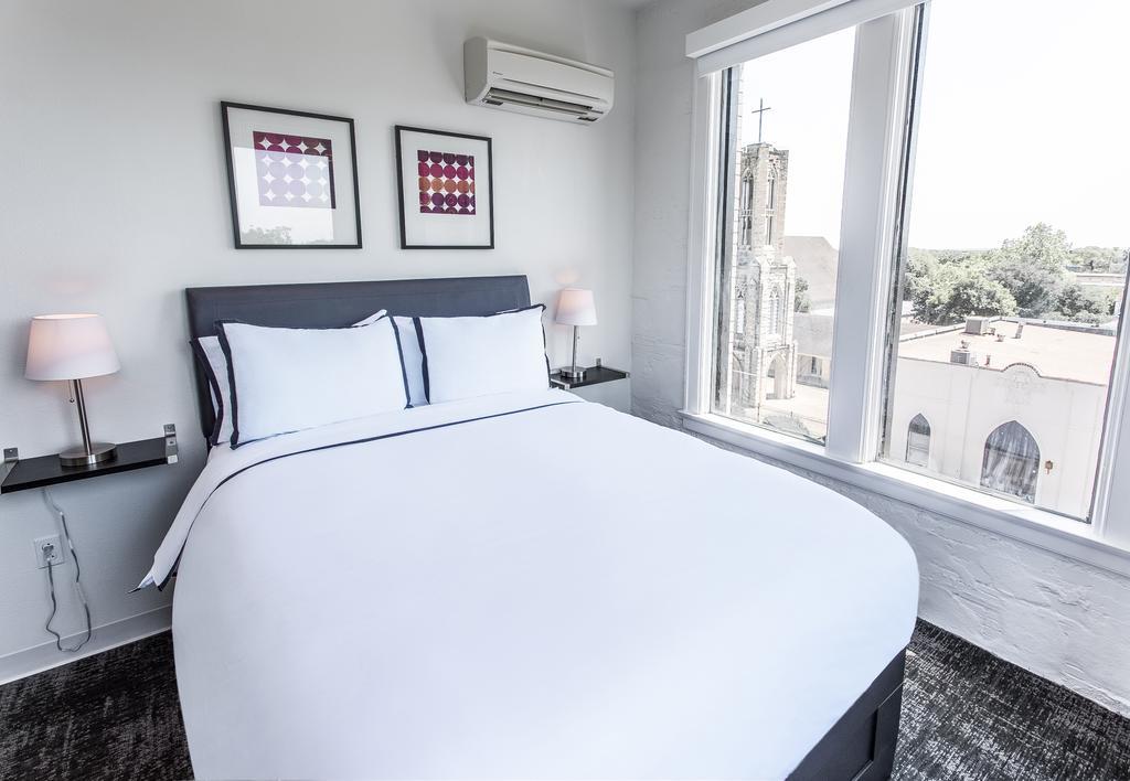 Park Plaza Hotel Seguin Bilik gambar