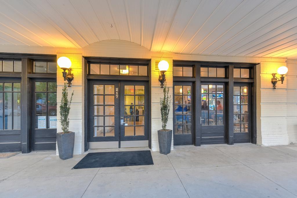 Park Plaza Hotel Seguin Luaran gambar
