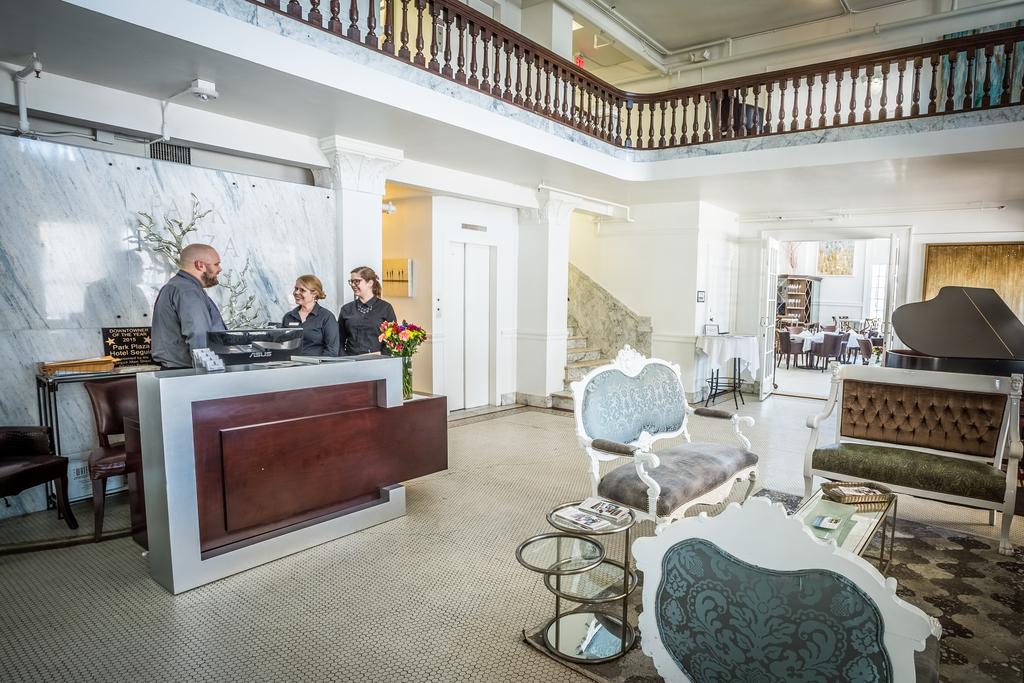 Park Plaza Hotel Seguin Luaran gambar